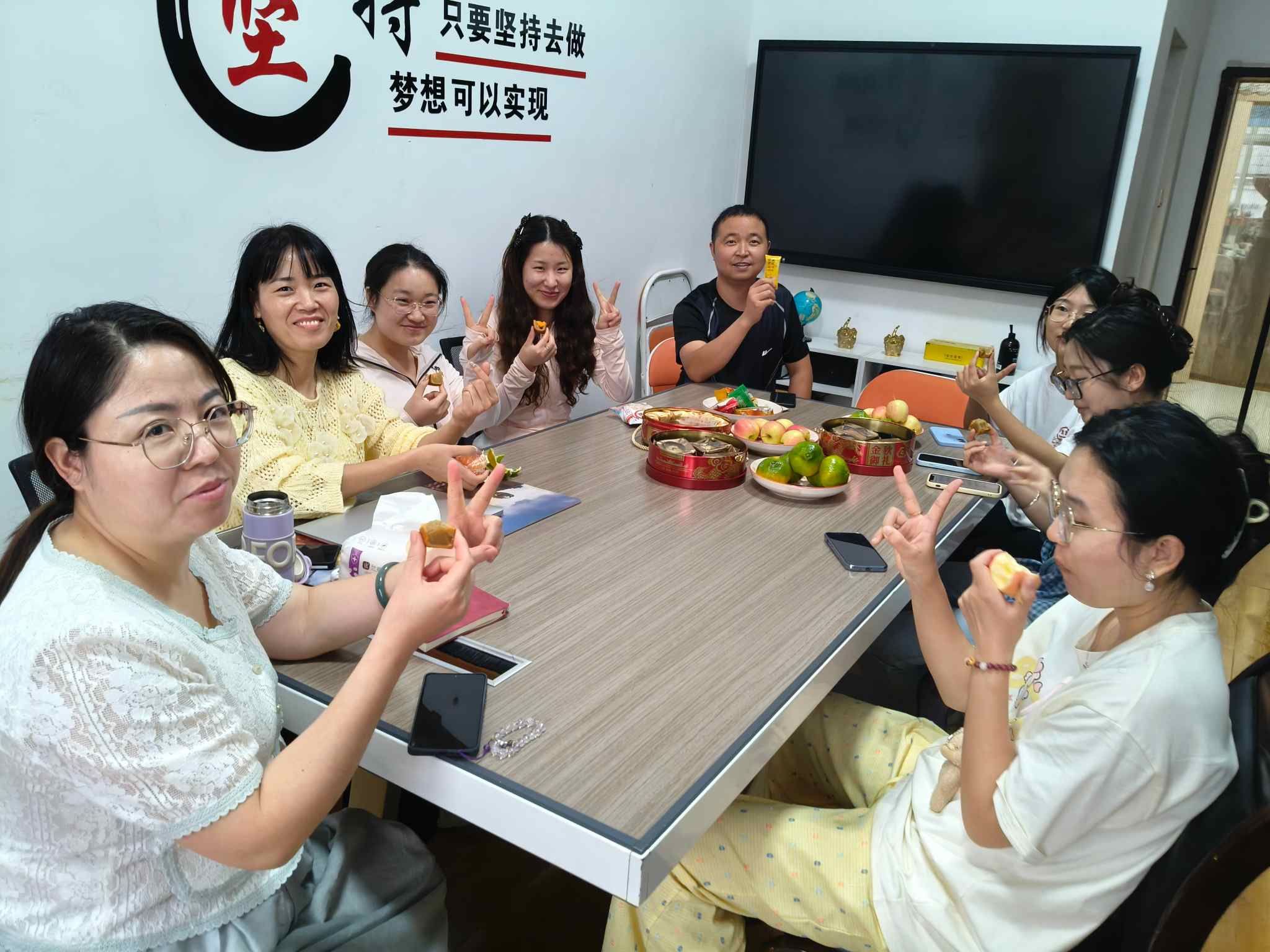 JOJO Pack Holds Heartwarming Afternoon Tea