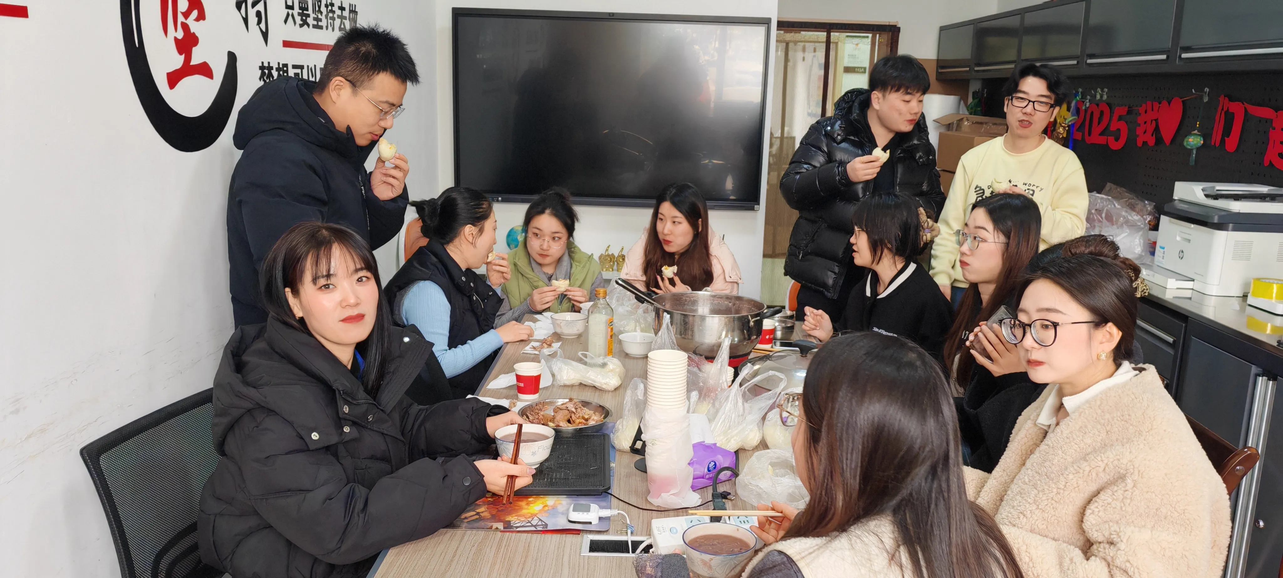 A Taste of Tradition and Warm Wishes at JOJO Pack