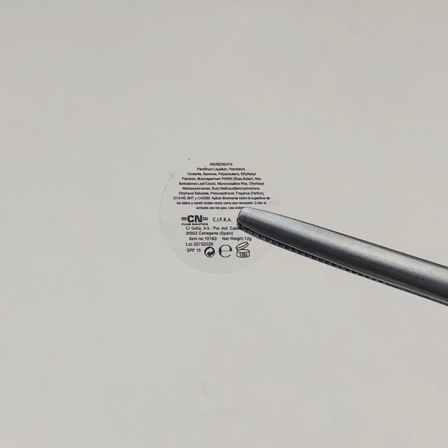 Round transparent label